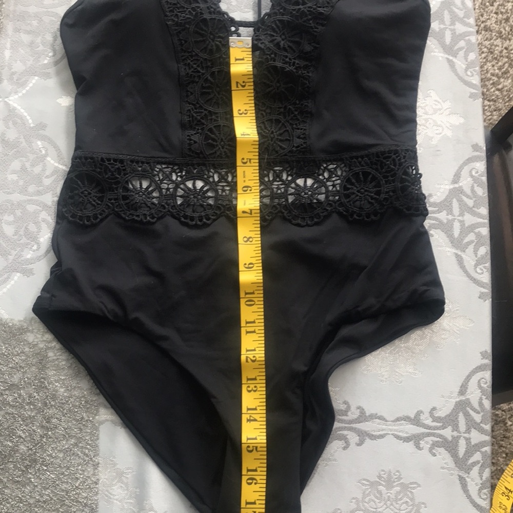 🎉HP🎉⭐️New Becca Muse Crochet One-Piece Swimsuit - Picture 12 of 12